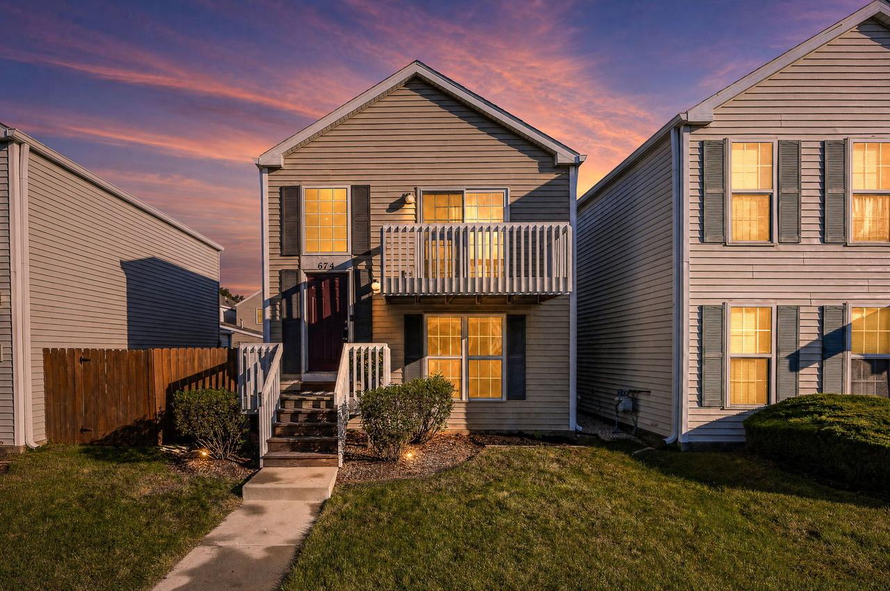 674 Four Seasons Blvd., Aurora, IL 60504