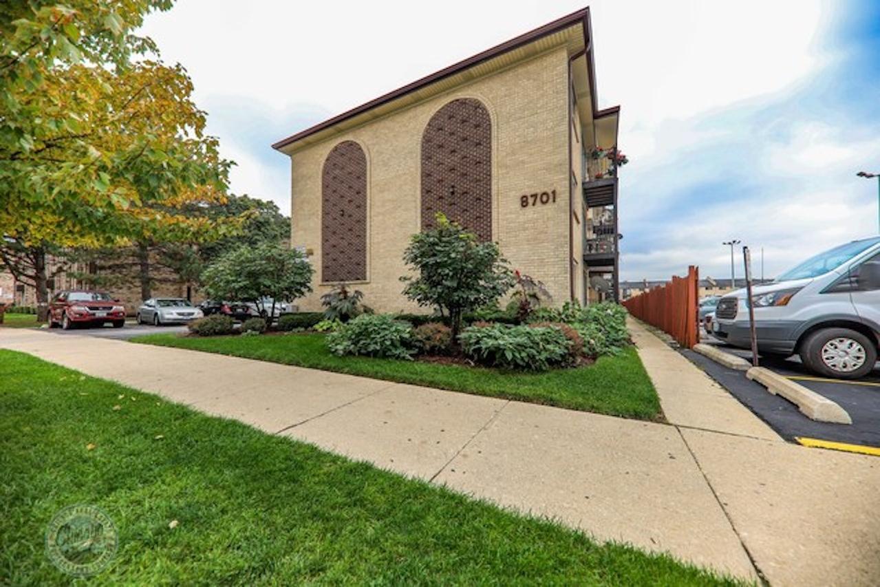 8701 W Foster Ave. #307, Chicago, IL 60656
