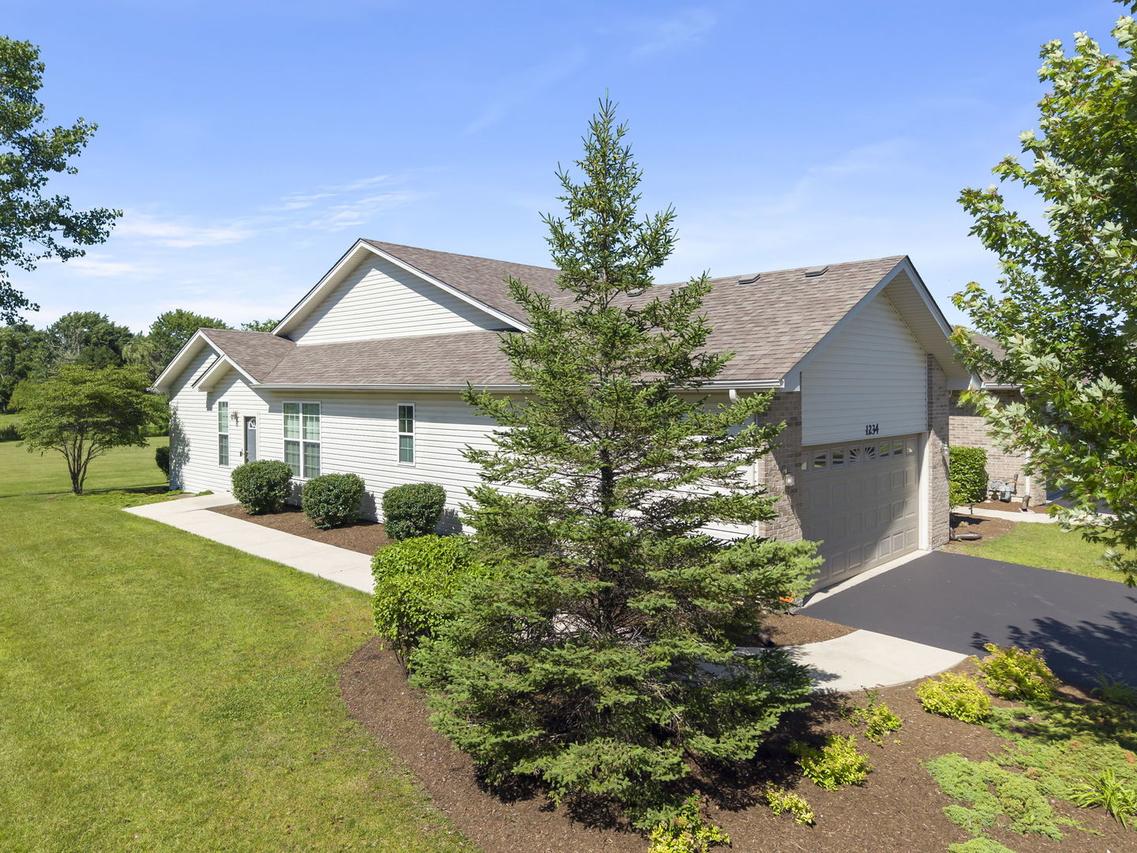 1234 Borego Cir., Bolingbrook, IL 60490