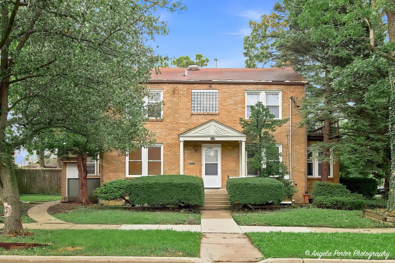 1703 N Jackson St., Waukegan, IL 60085