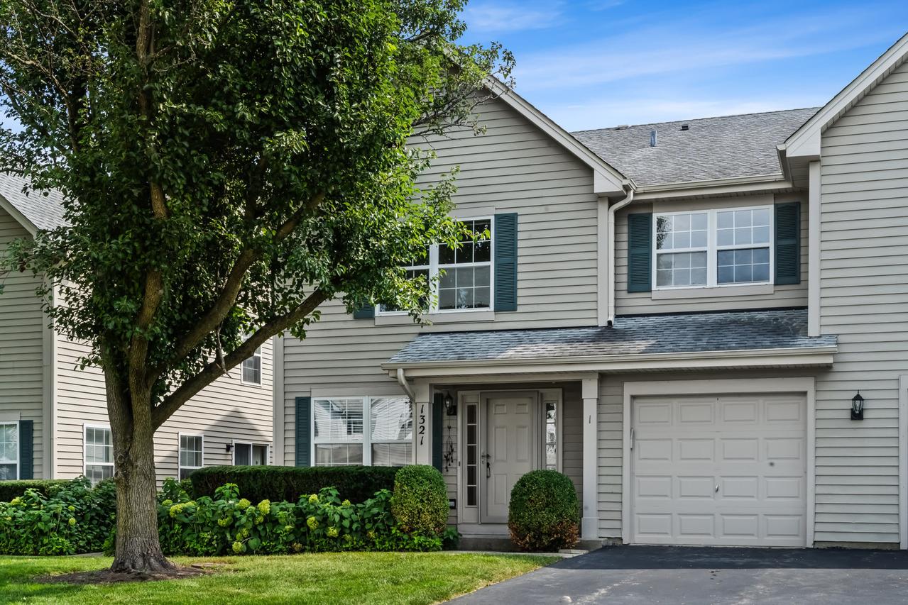 1321 Orleans Dr., Mundelein, IL 60060