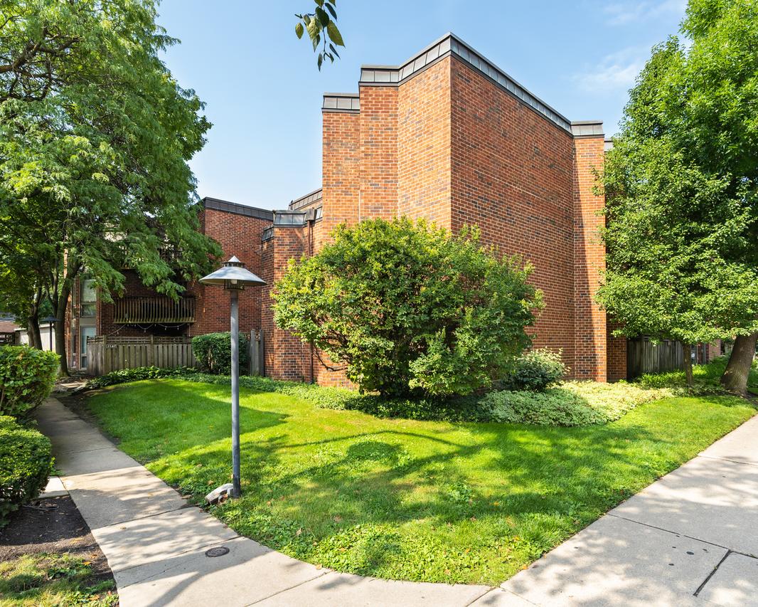 2140 N Lincoln Ave. #5207, Chicago, IL 60614