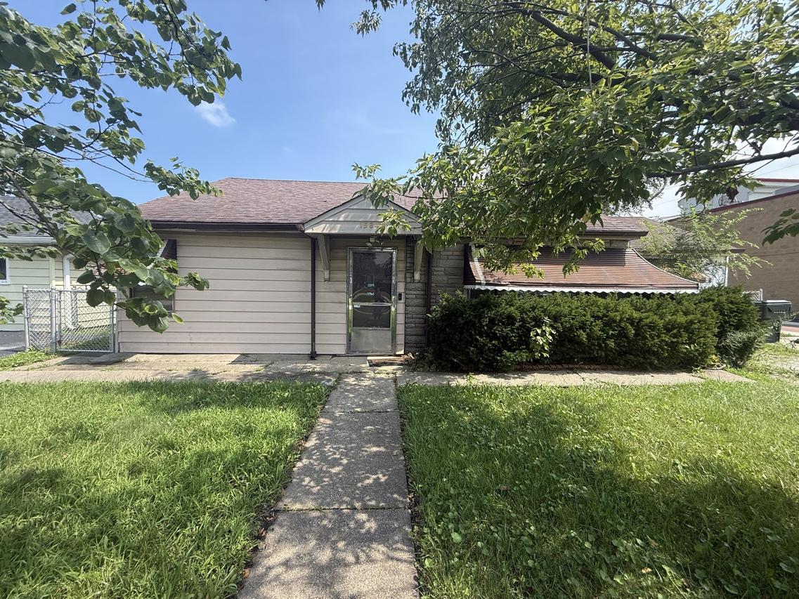 15843 Turner Ave., Markham, IL 60428