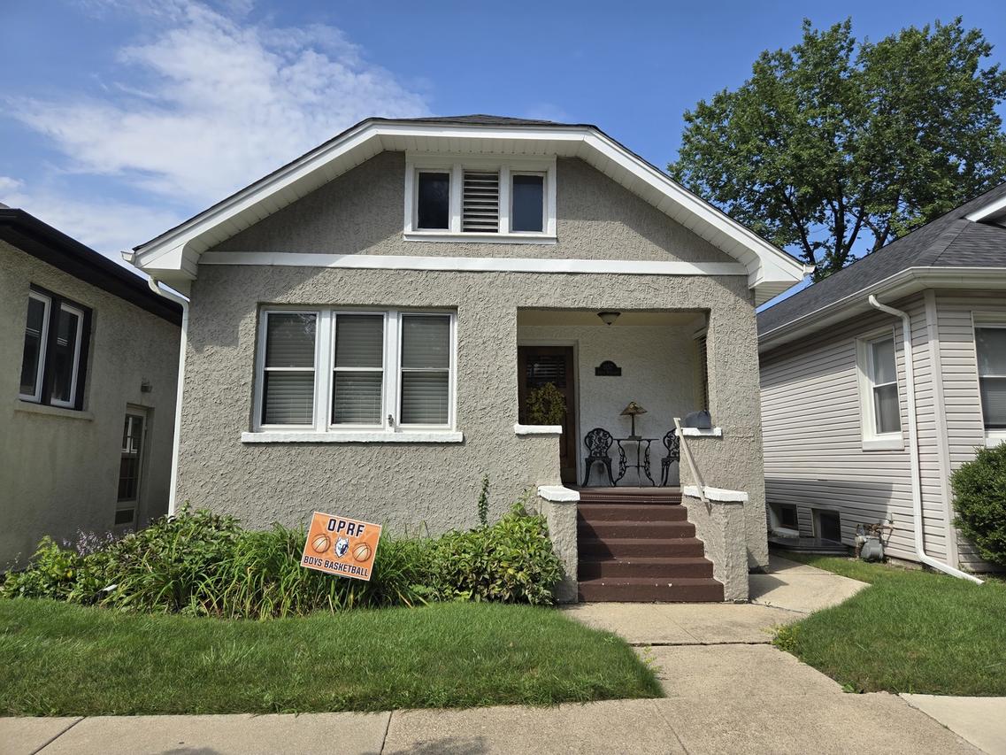 1157 S Ridgeland Ave., Oak Park, IL 60304