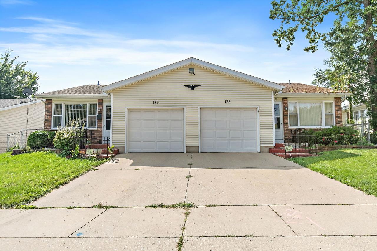 176-178 N Dubois Ave., Elgin, IL 60123