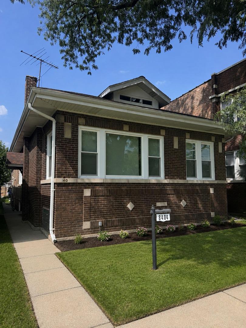 8404 S Oglesby Ave., Chicago, IL 60617