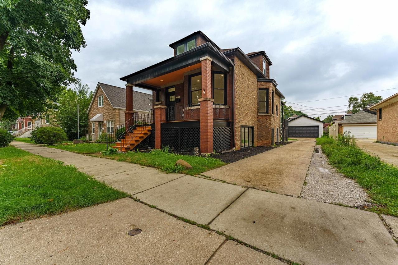 6429 28th St., Berwyn, IL 60402