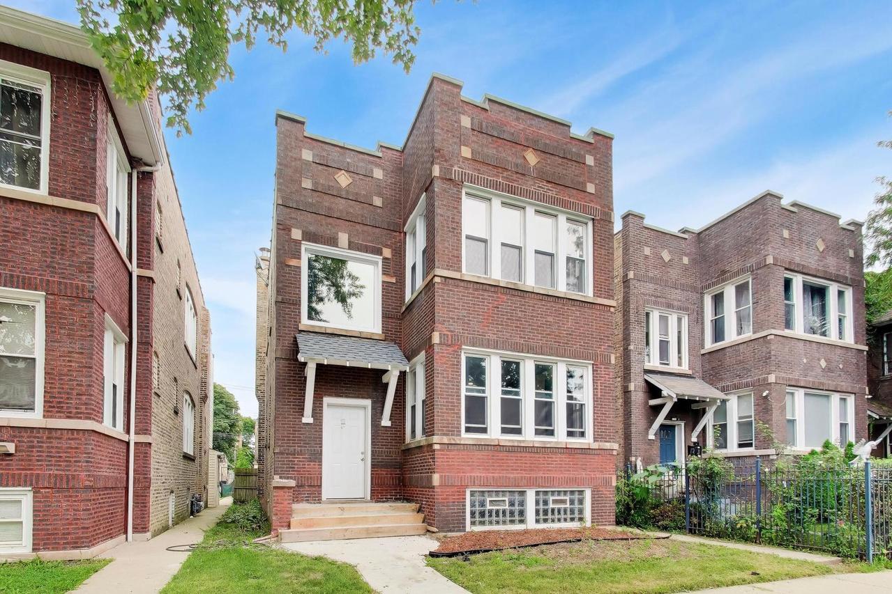 1051 N Massasoit Ave., Chicago, IL 60651