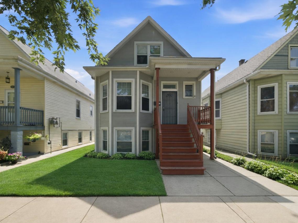 4823 W Grace St., Chicago, IL 60641