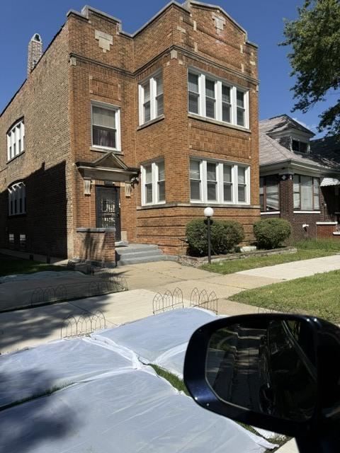 7518 S Eberhart Ave., Chicago, IL 60619