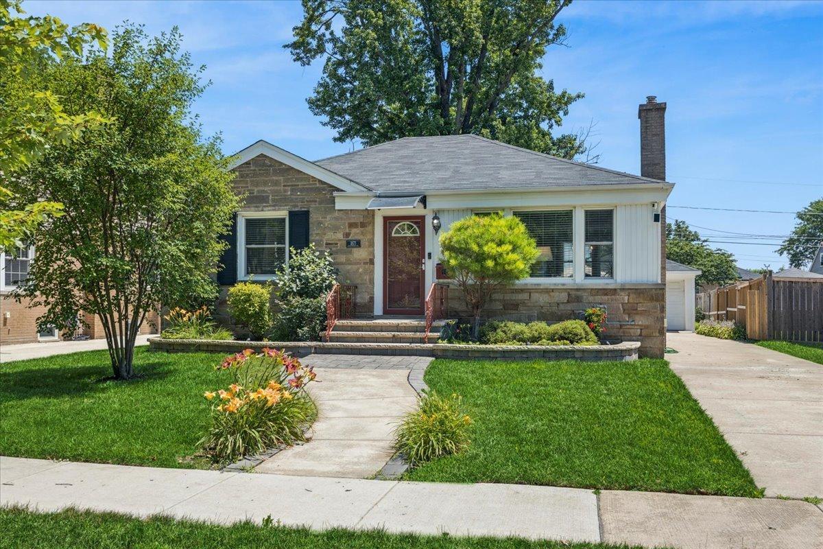 1871 Hawthorne Ave., Westchester, IL 60154