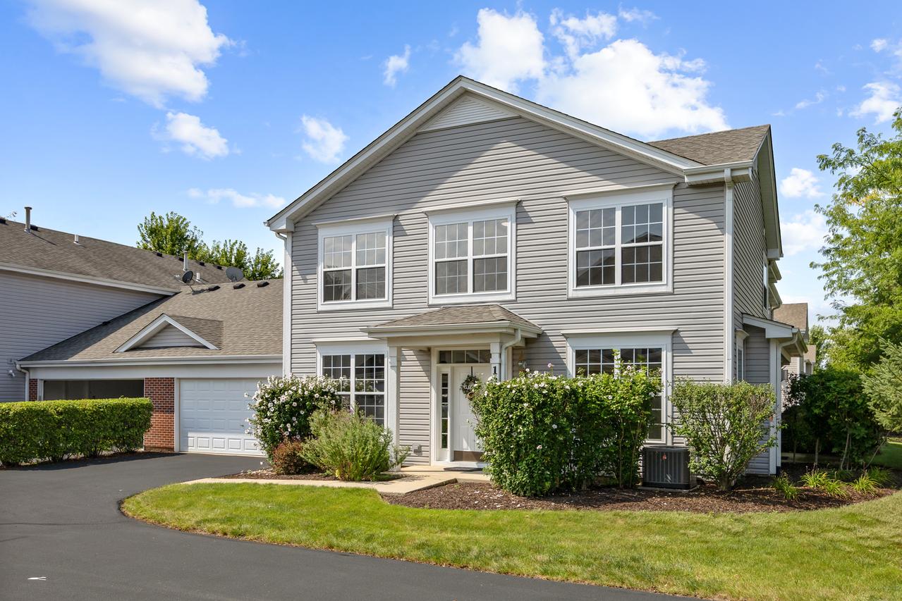 134 W Park Ave. #A, Sugar Grove, IL 60554