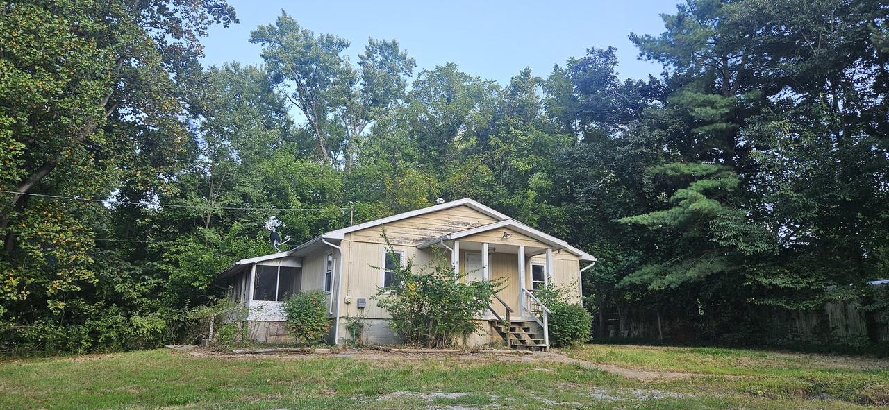 240 Raccoon Valley Rd., Makanda, IL 62958