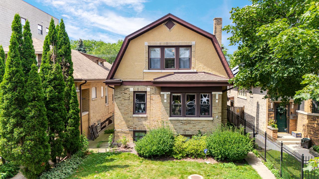 6024 N Rockwell St., Chicago, IL 60659