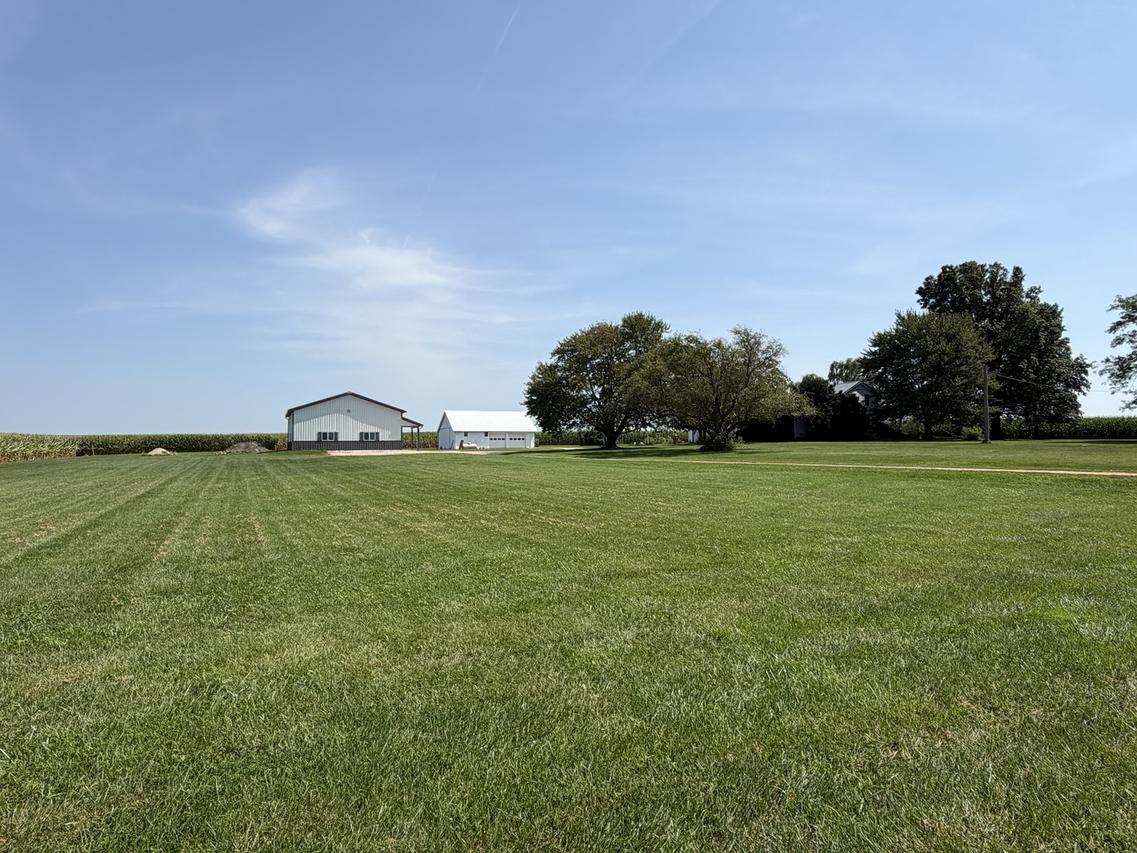 3620 S Kinsman Rd., Kinsman, IL 60437