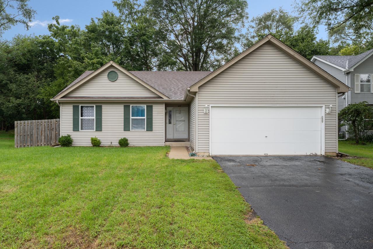 409 Vana Dr., Carpentersville, IL 60110