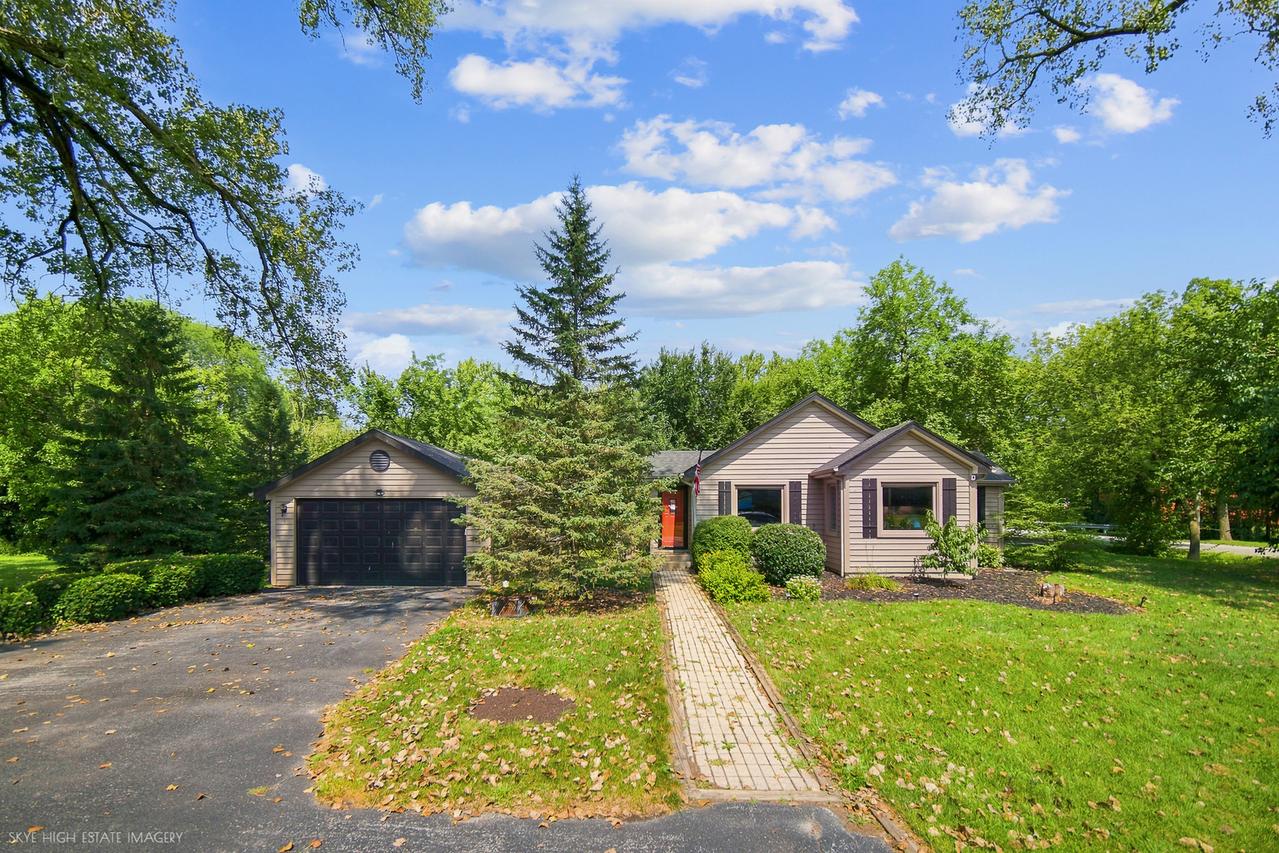 6900 W 125th St., Palos Heights, IL 60463