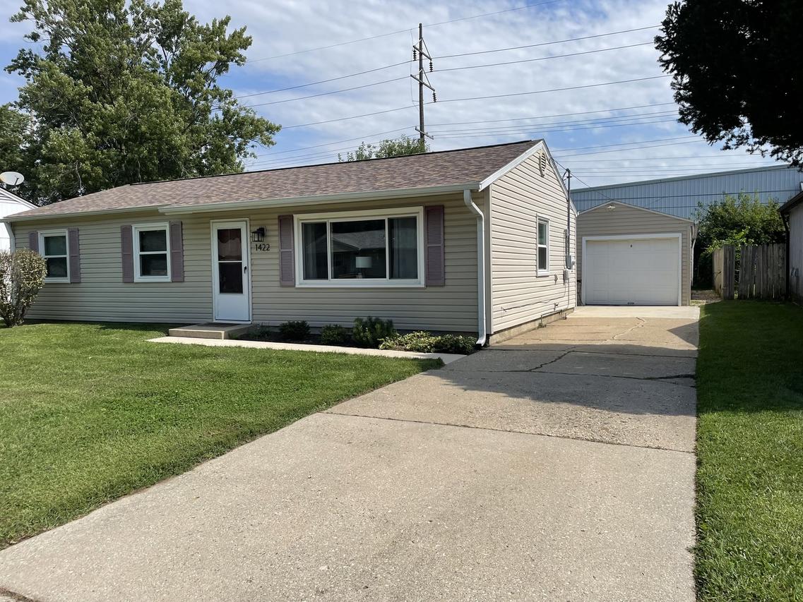 1422 Kingsley Dr., Machesney Park, IL 61115