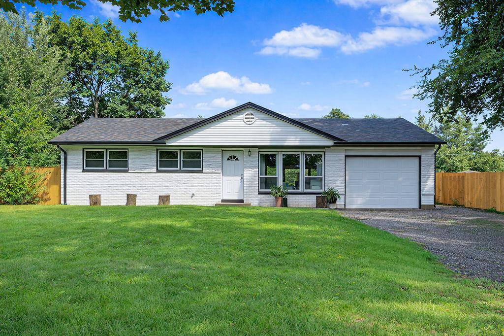 403 Springsouth Rd., Schaumburg, IL 60193