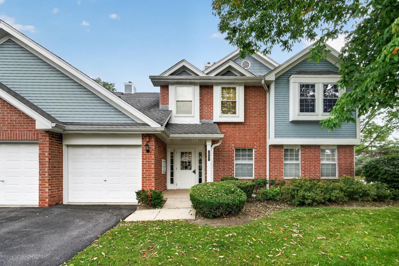 1402 W Hawkes St. #3, Arlington Heights, IL 60004