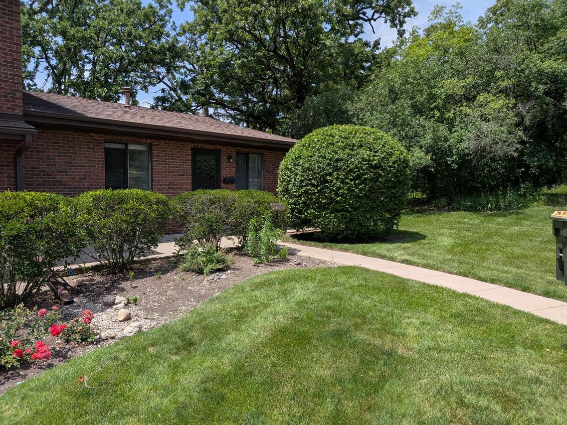 1231 Geneva Ln., Lake Zurich, IL 60047