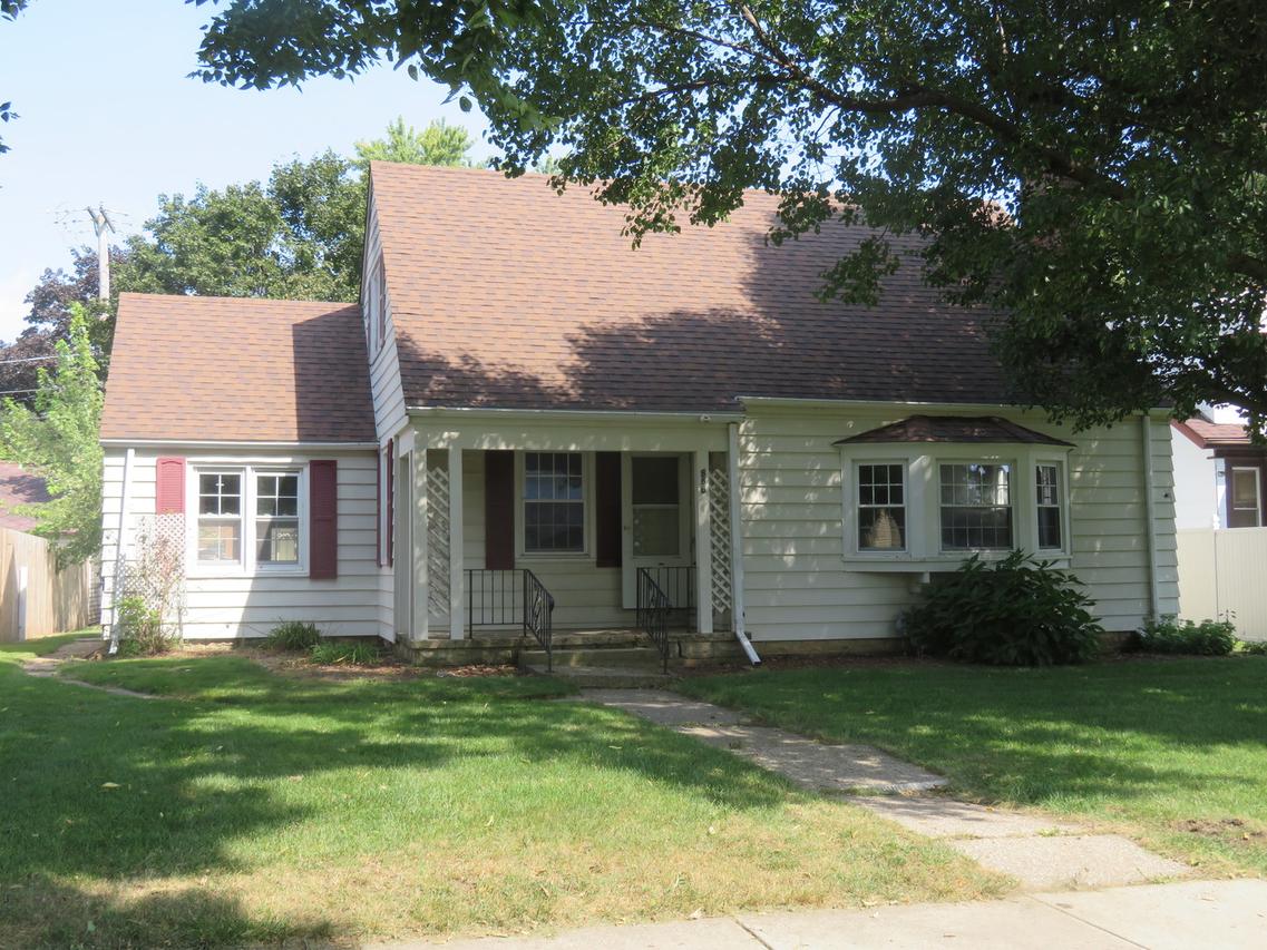 856 E Jefferson St., Morris, IL 60450