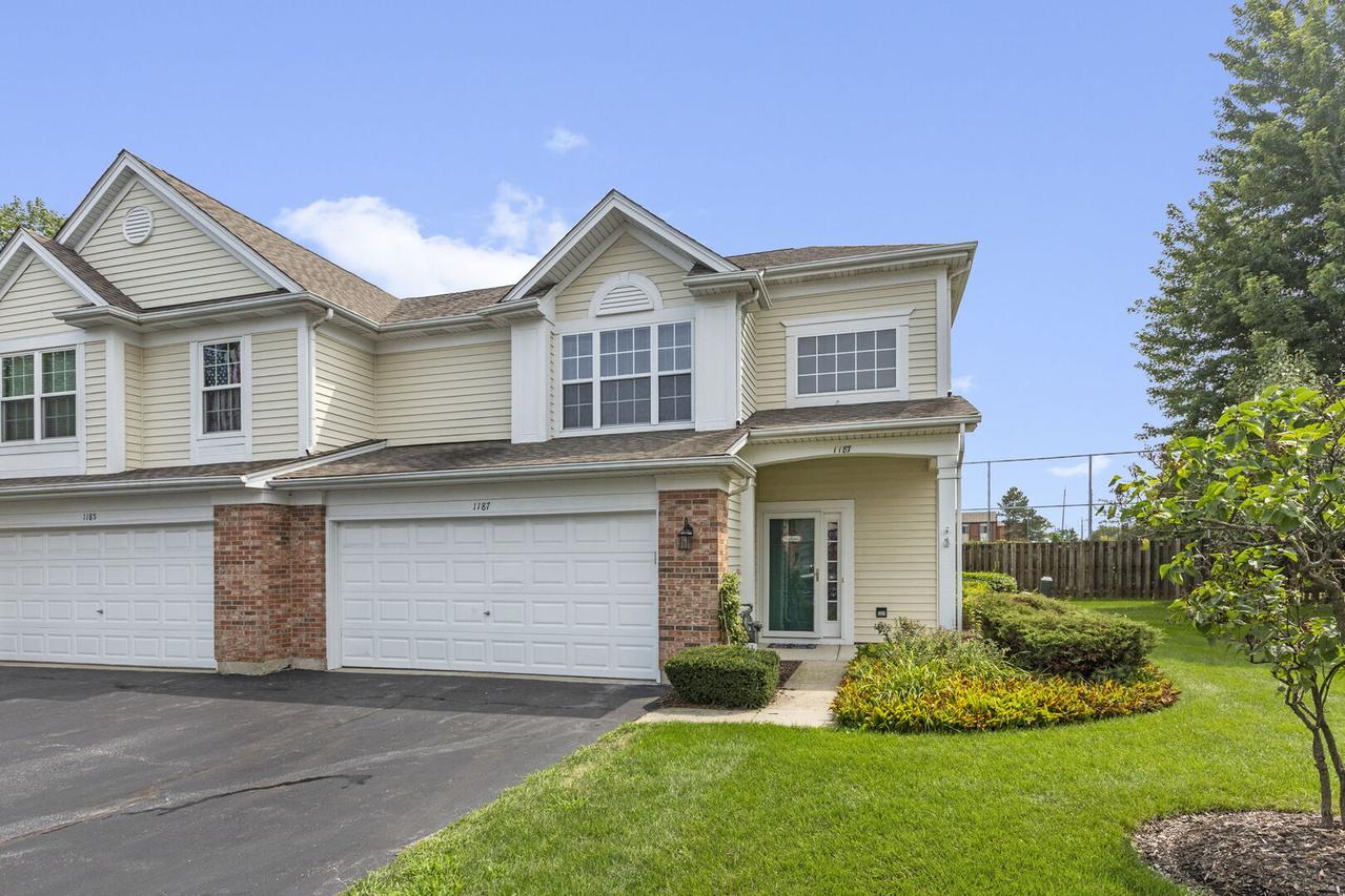 1187 Windham Ln., Elk Grove Village, IL 60007