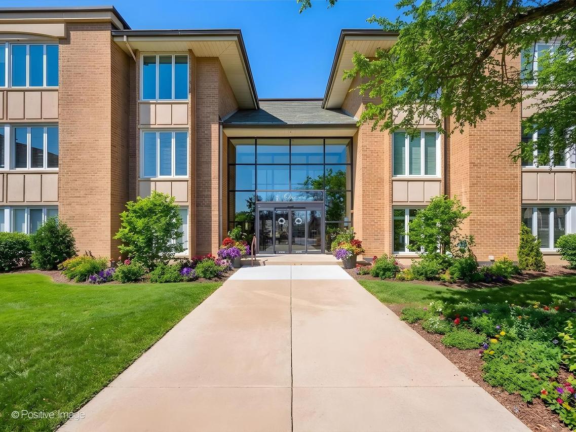 1 Oak Brook Club Dr. #A310, Oak Brook, IL 60523