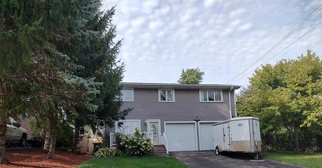834 Shawnee Tr., Lake In The Hills, IL 60156