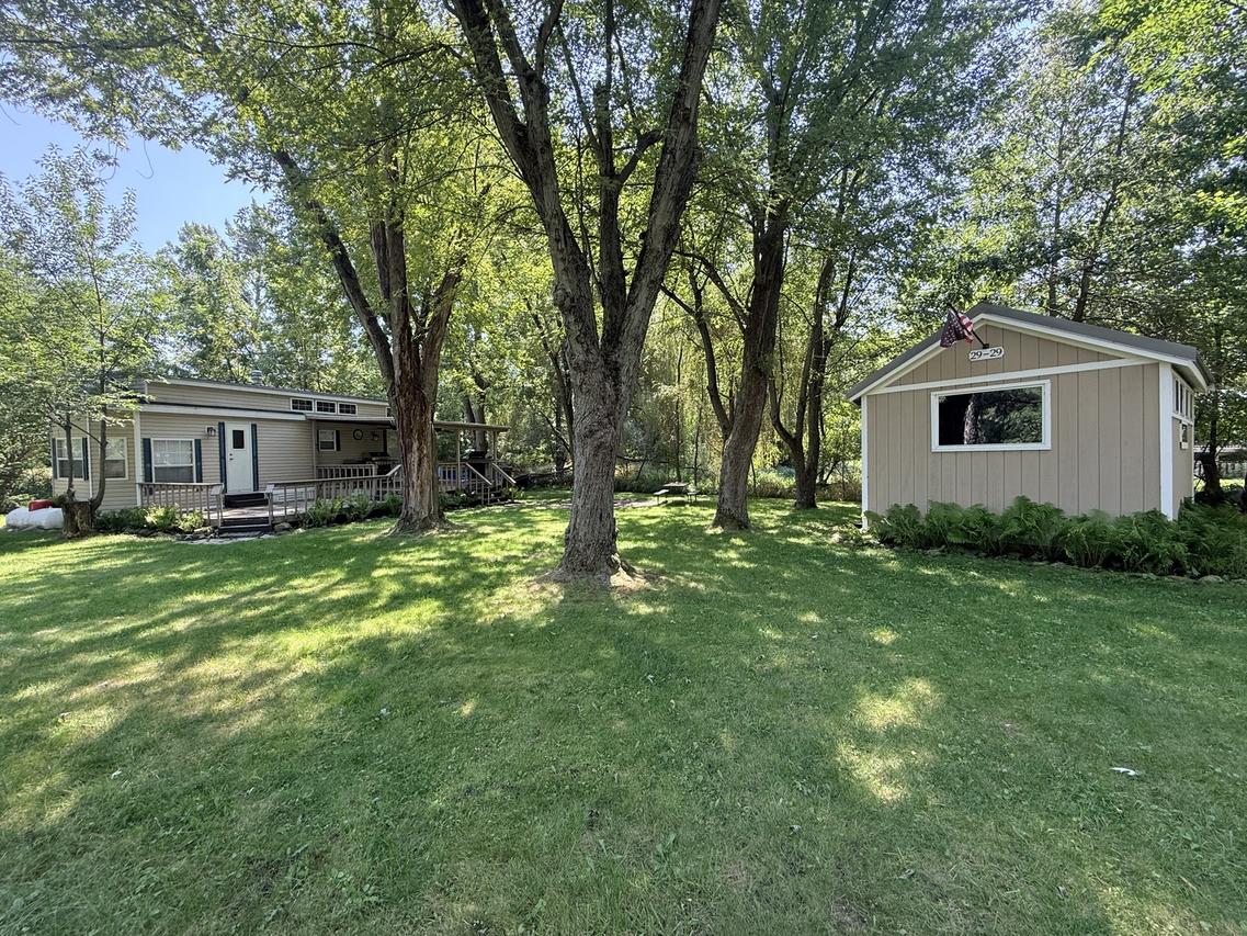 29-29 Woodhaven Lakes, Sublette, IL 61367