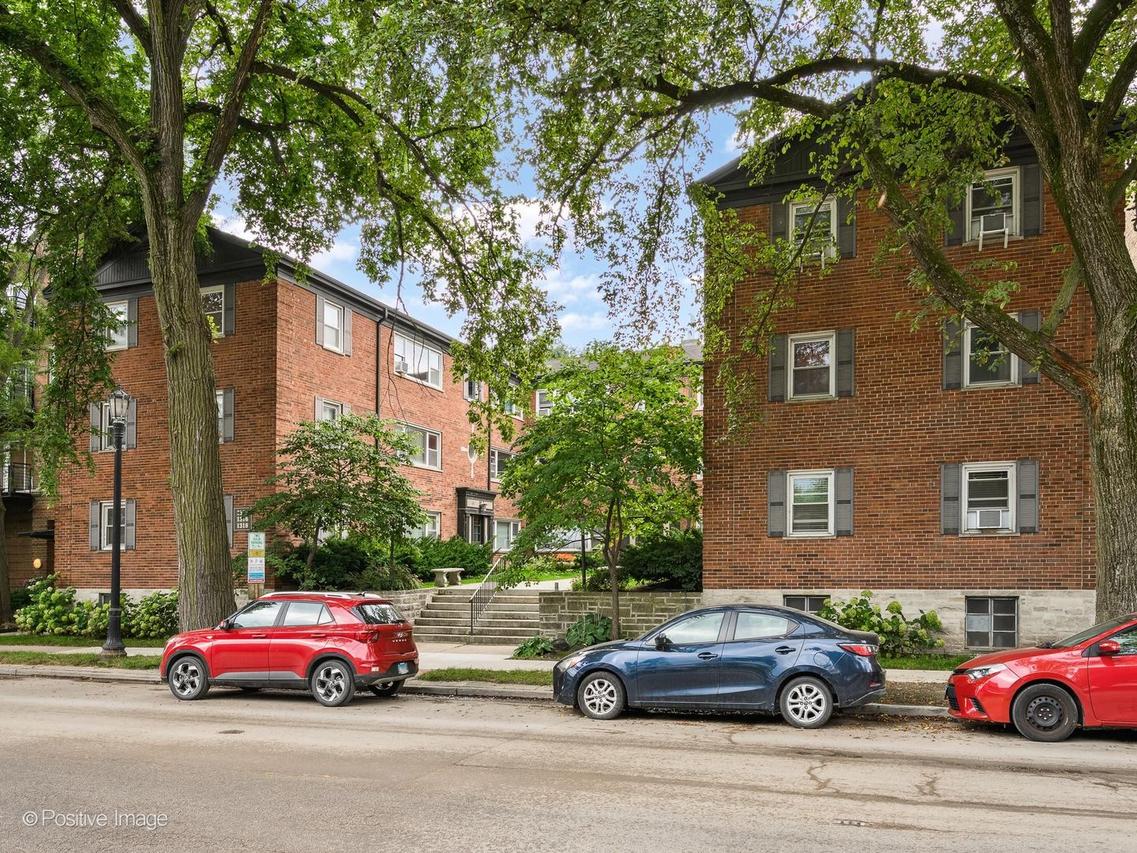 1314 Central St. #3N, Evanston, IL 60201