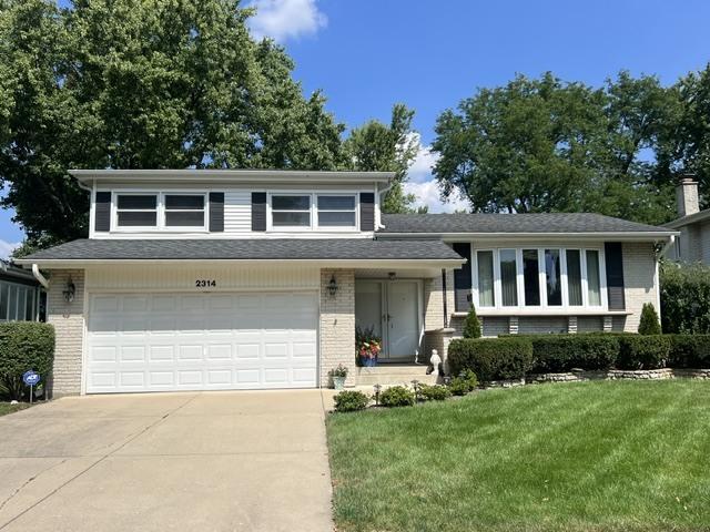 2314 E Lillian Ln., Arlington Heights, IL 60004