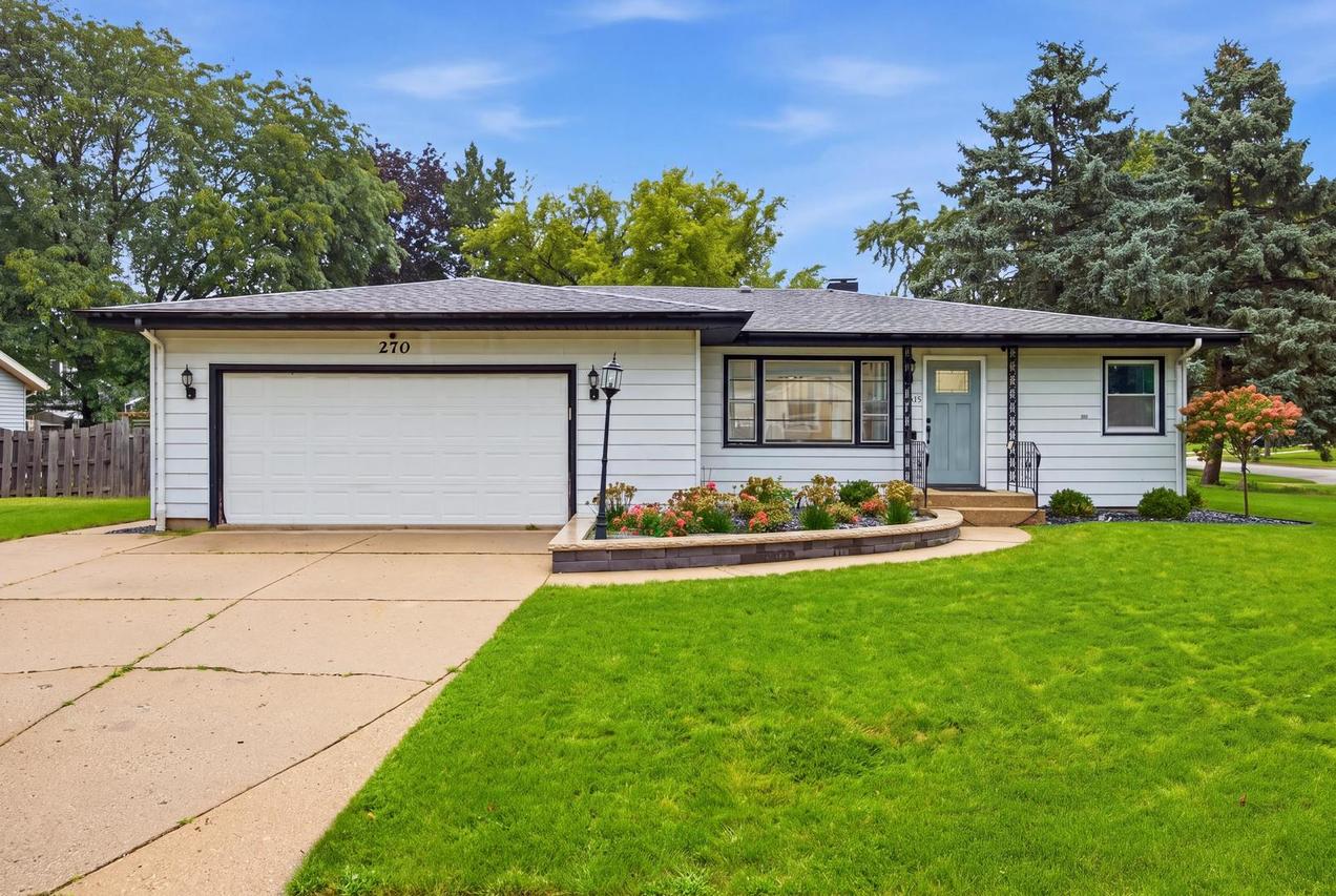 270 Berkshire Dr., Crystal Lake, IL 60014