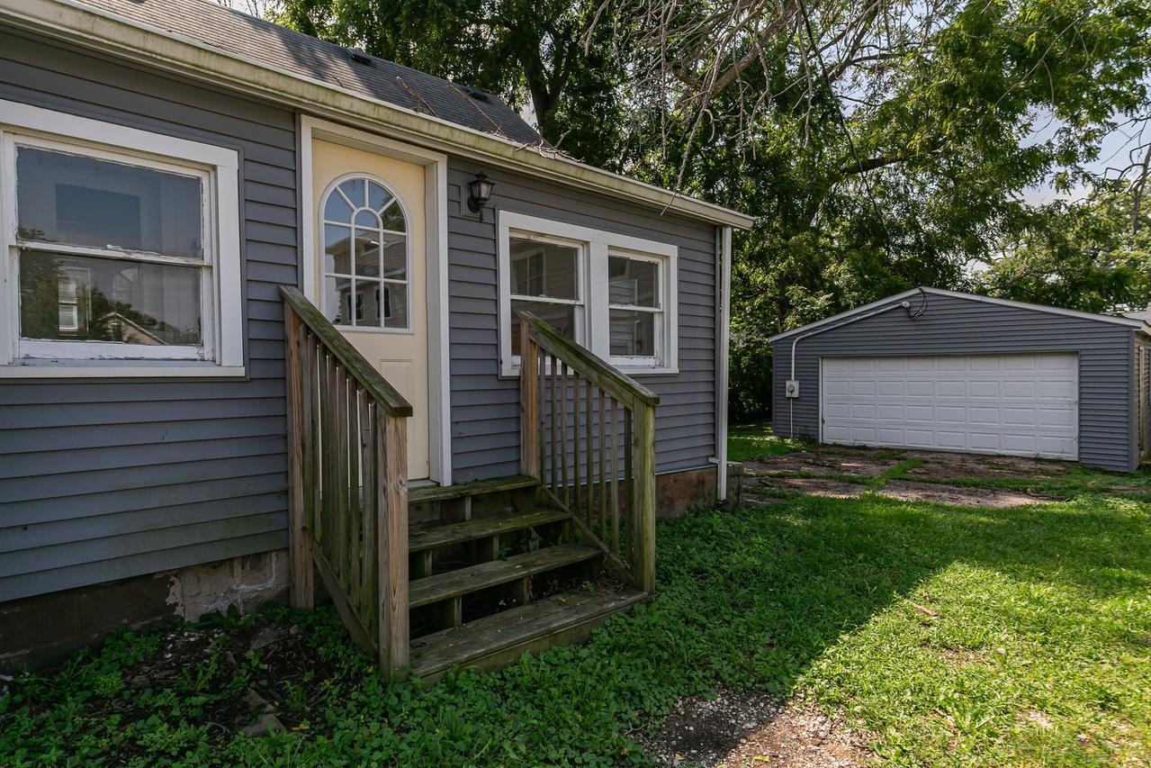 709 N High St., Port Byron, IL 61275