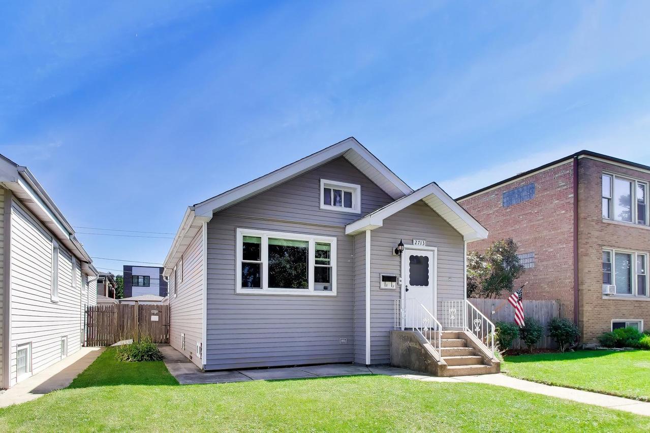 2713 N 75th Ave., Elmwood Park, IL 60707