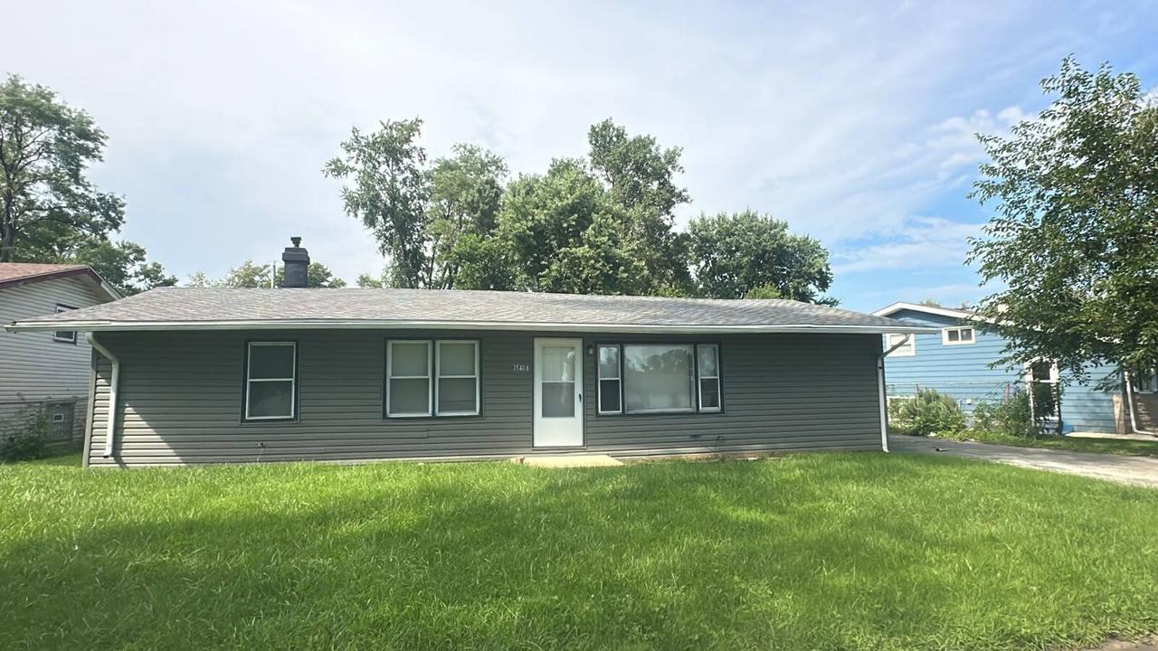 15404 Maple Ln., Markham, IL 60428