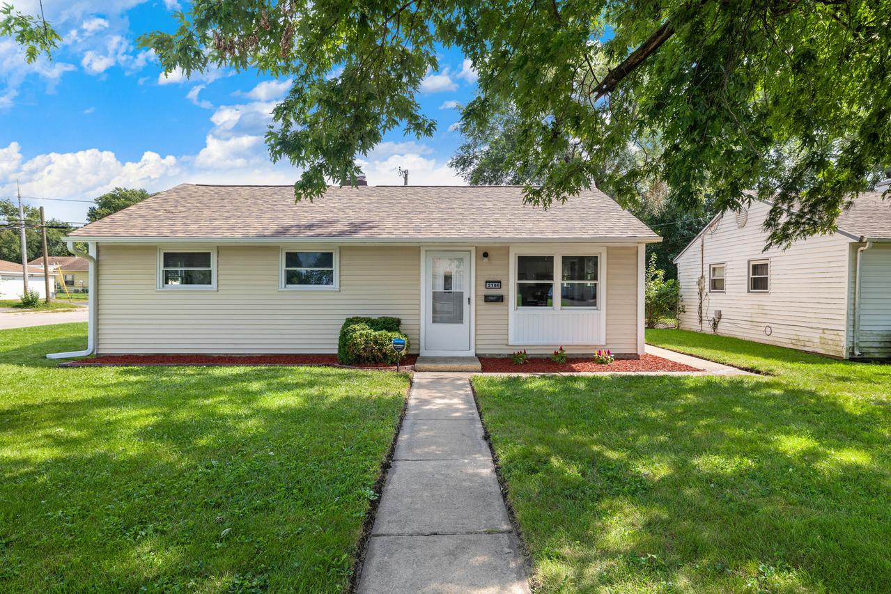 2106 Webster Ave., Joliet, IL 60436