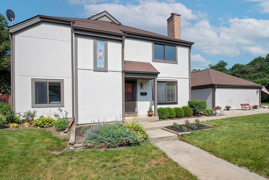 1296 Farnsworth Ln., Buffalo Grove, IL 60089