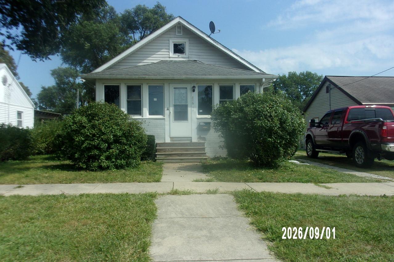 816 S Fifth St., Hoopeston, IL 60942