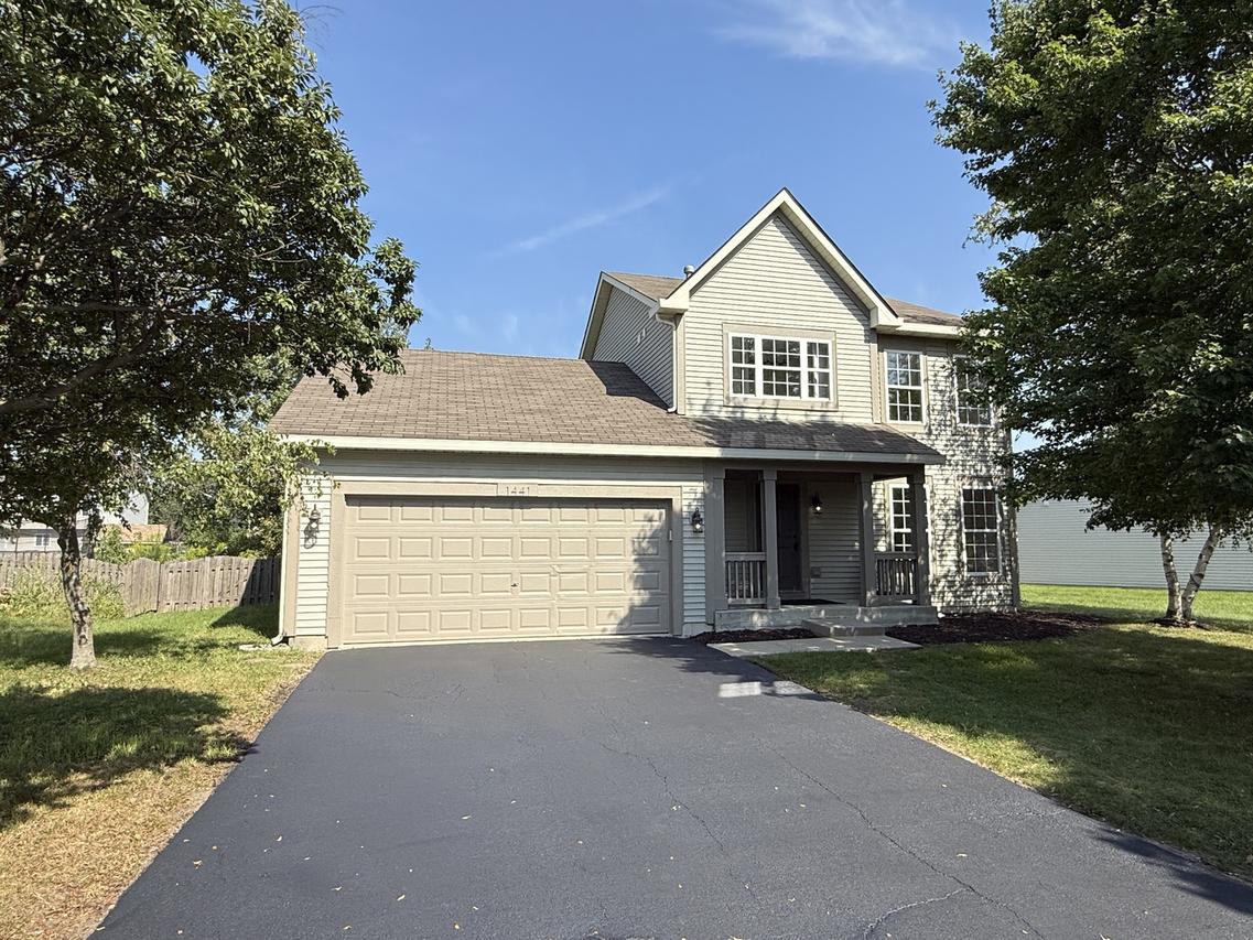 1441 Bluestem Ln., Minooka, IL 60447