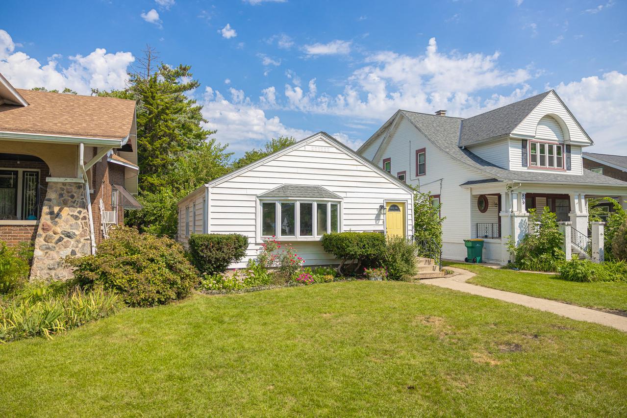 811 Buell Ave., Joliet, IL 60435