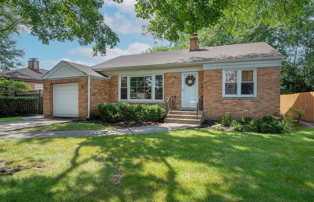 334 Spruce St., Glenview, IL 60025