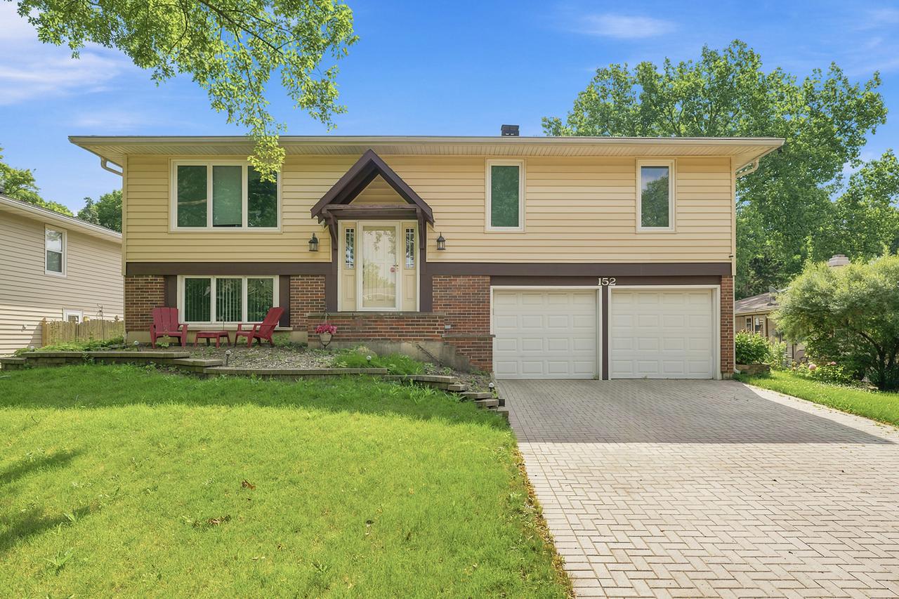 152 S Lancaster Dr., Bolingbrook, IL 60440