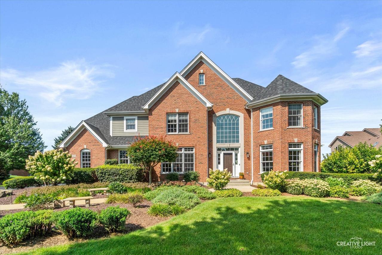 11N600 Hunter Tr., Elgin, IL 60124