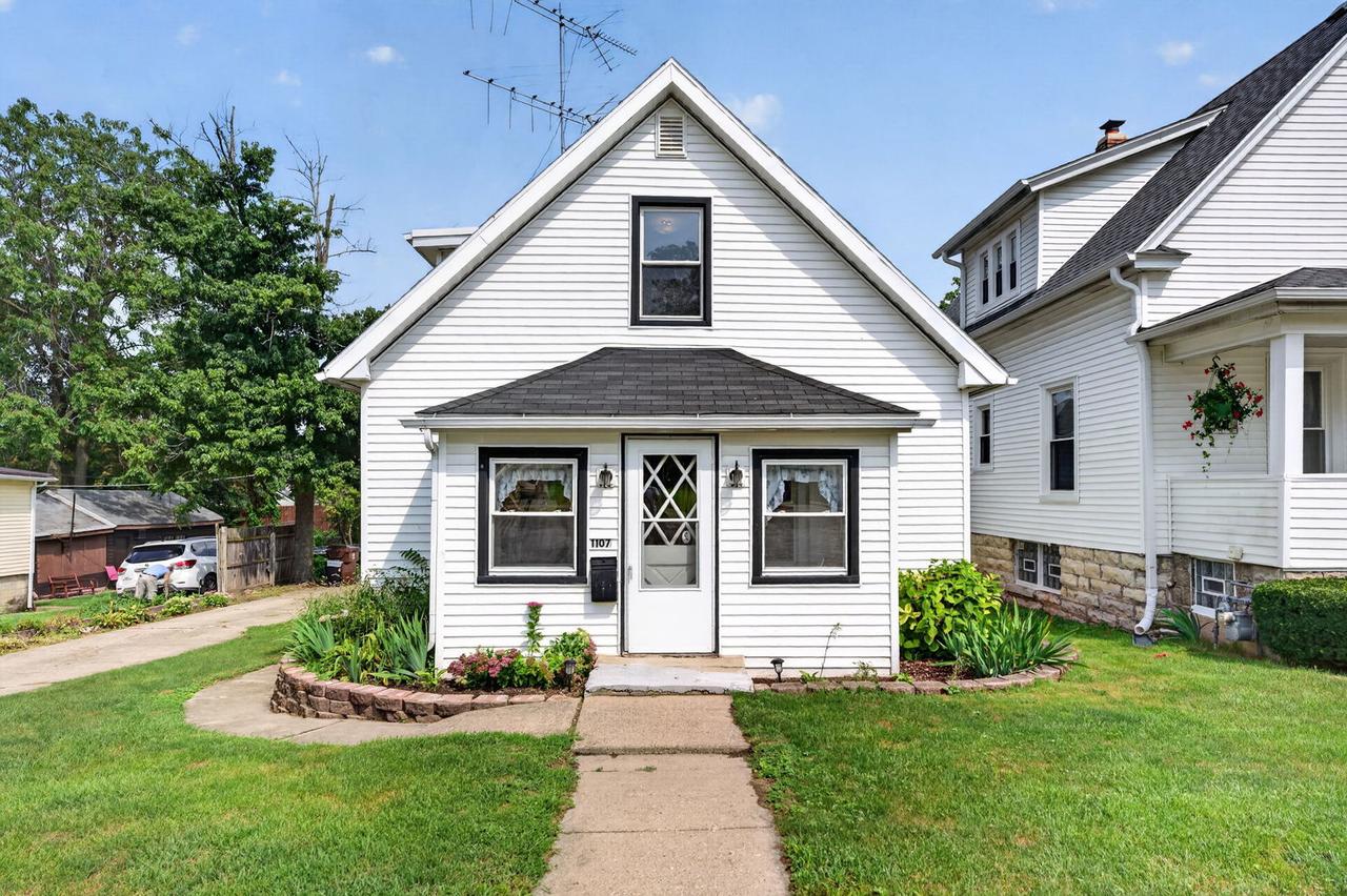 1107 Sterling Ave., Joliet, IL 60432