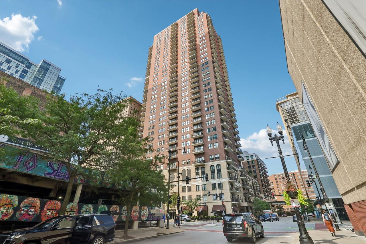 41 E 8th St. #1102, Chicago, IL 60605