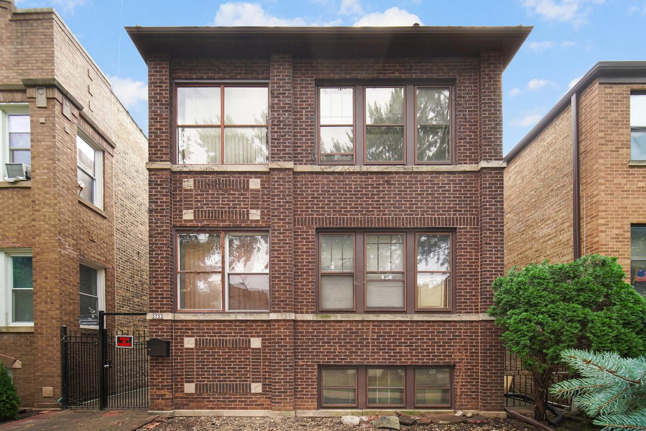 5753 N Washtenaw Ave., Chicago, IL 60659