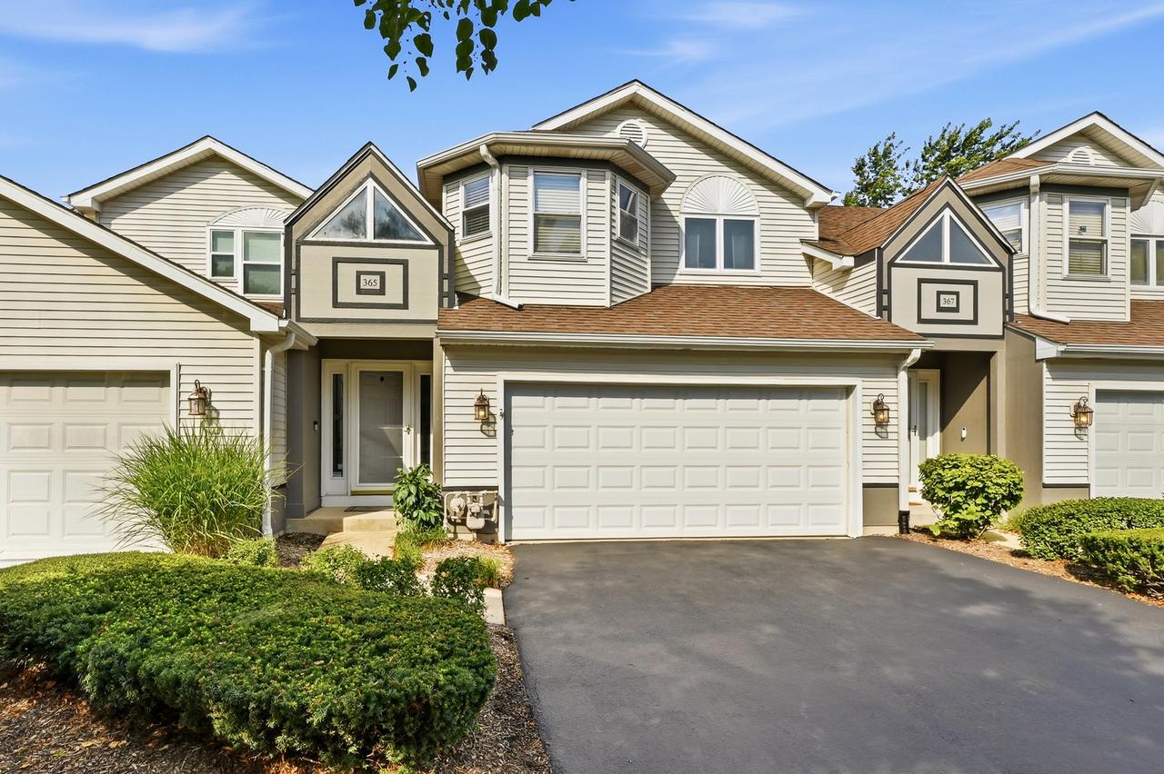 365 Inner Circle Dr., Bolingbrook, IL 60490