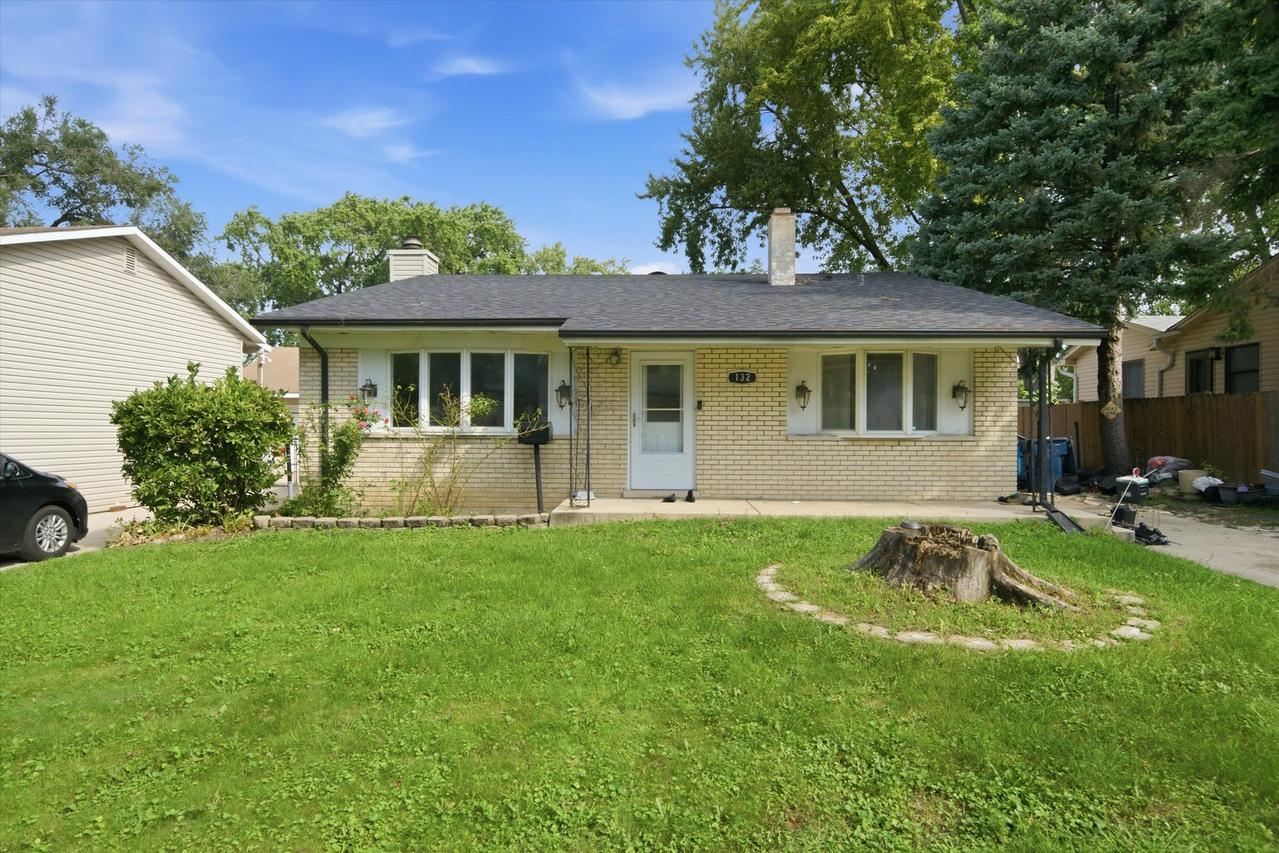 132 E Montana Ave., Glendale Heights, IL 60139