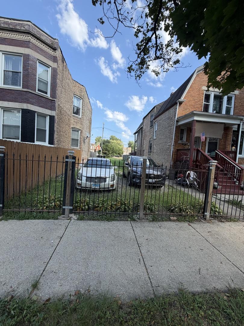 5941 S Elizabeth St., Chicago, IL 60636